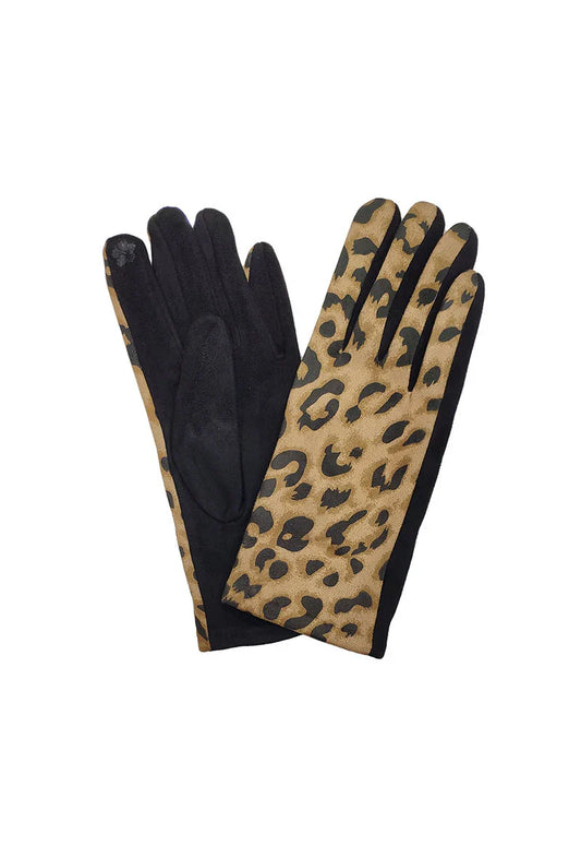 Leopard pattern glove in pack image 0